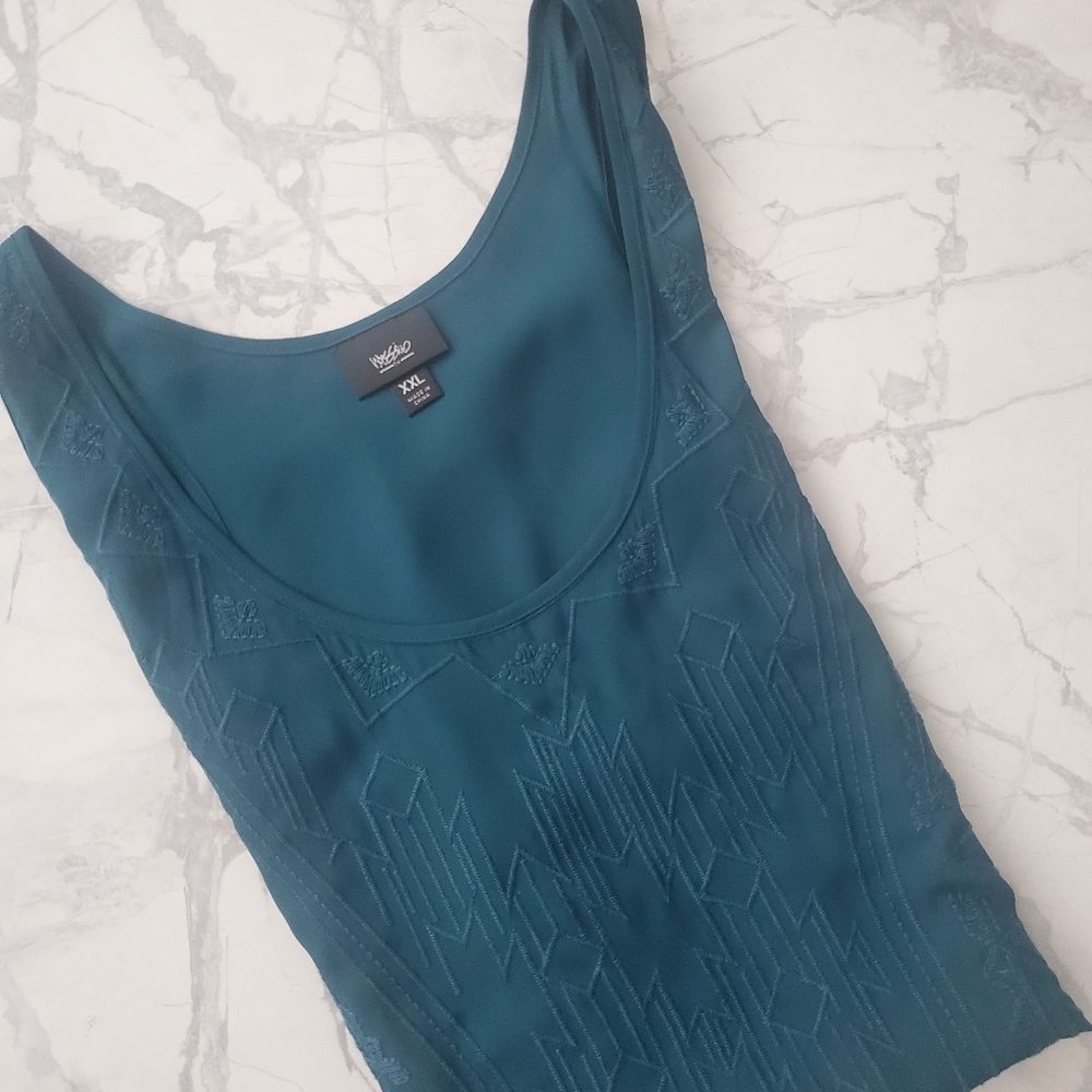 Tank Top - Picture 3 of 4